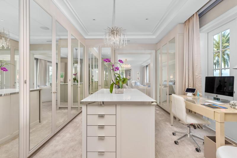  Single Family Homes Photo 66:  Palm Beach,  FL 33480