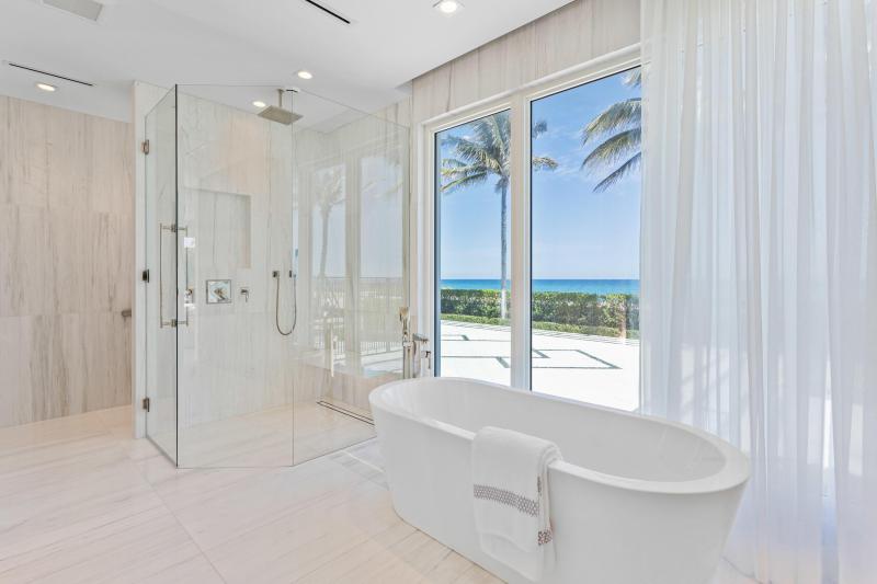  Single Family Homes Photo 6:  Palm Beach,  FL 33480