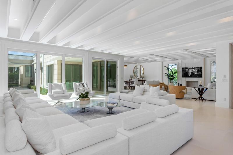  Single Family Homes Photo 9:  Palm Beach,  FL 33480