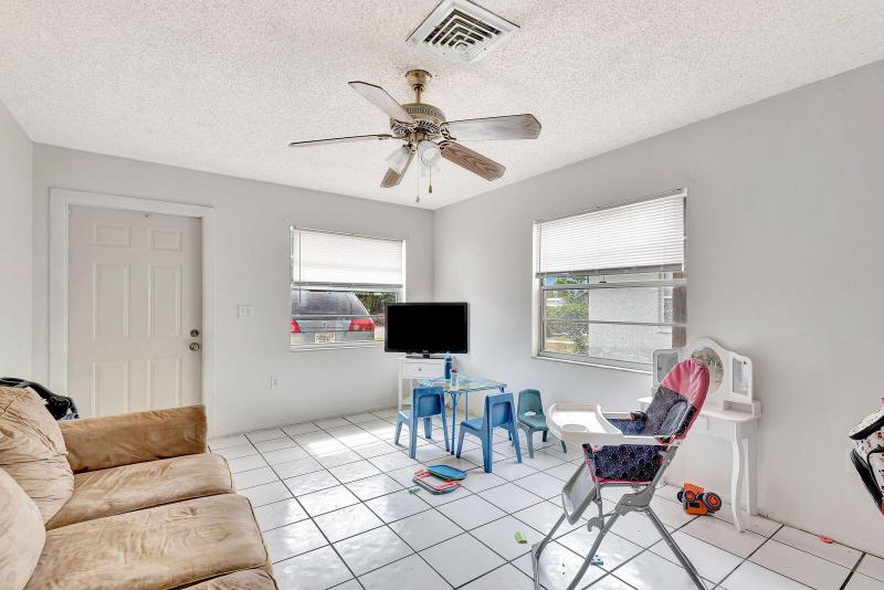 Duplex, Triplex and Fourplex Images