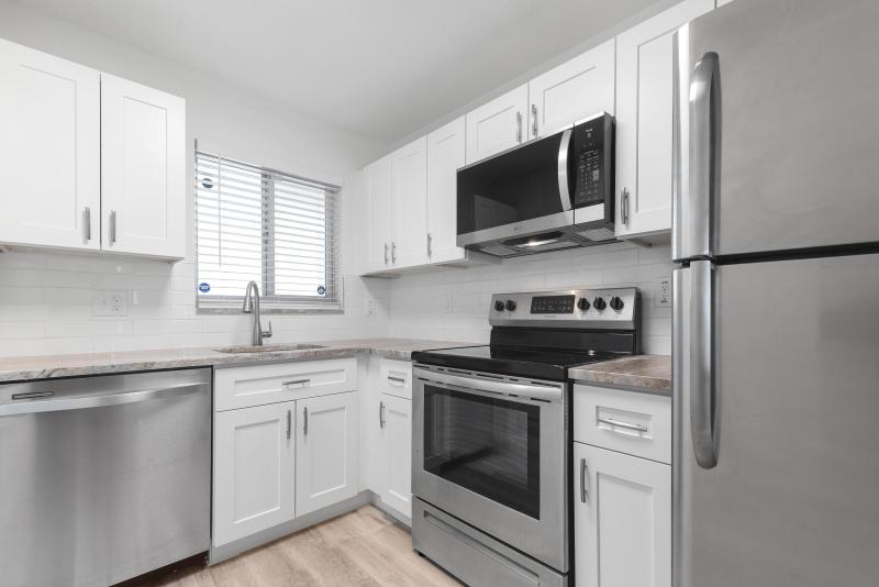  Condo & Townhome Photos