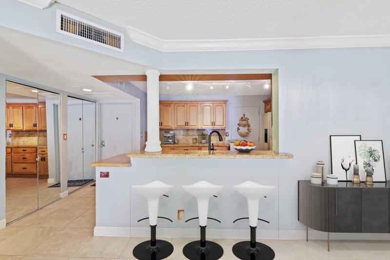  Condo & Townhome Photos