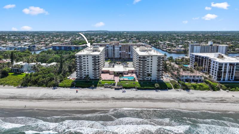  Condo & Townhome Photos