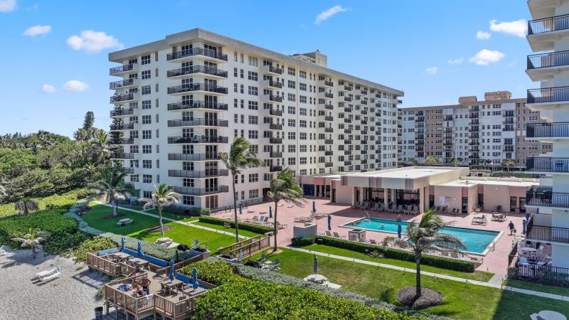 Condo & Townhome Photos