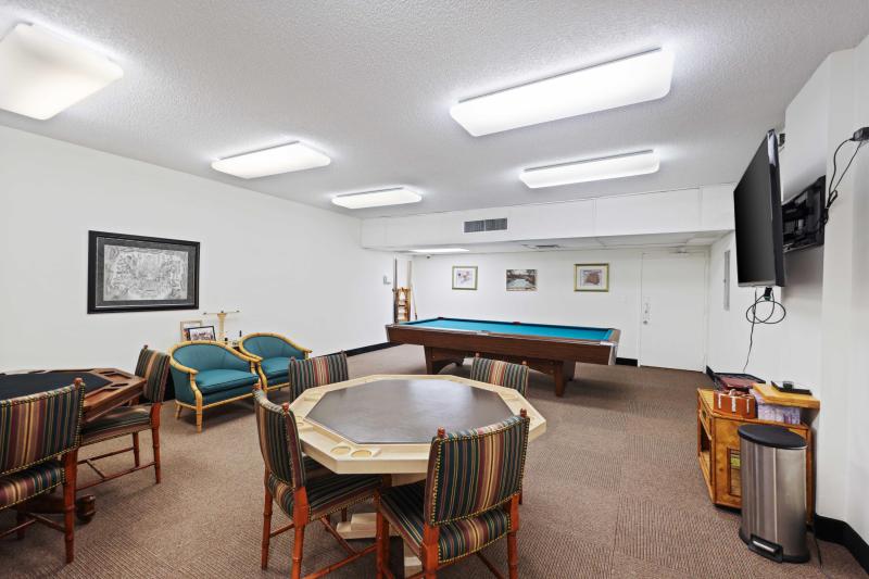  Condo & Townhome Photos