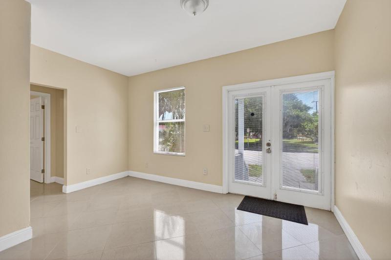 Duplex, Triplex and Fourplex Images