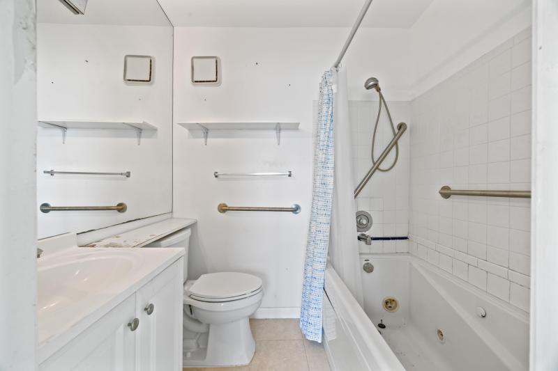  Condo & Townhome Photos