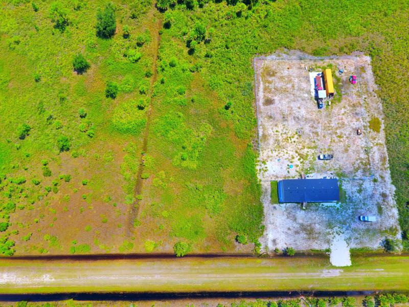  Commercial & Industrial Land Images 