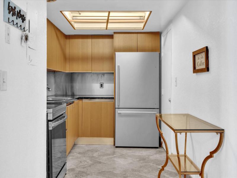  Condo & Townhome Photos
