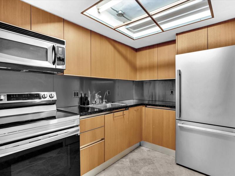  Condo & Townhome Photos