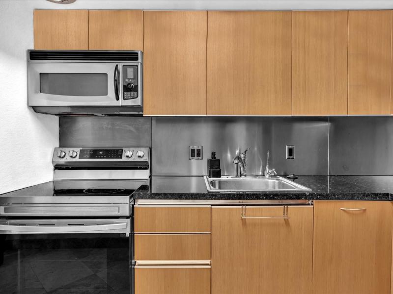  Condo & Townhome Photos
