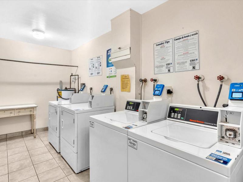  Condo & Townhome Photos