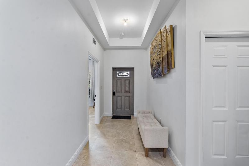  Single Family Homes Photo 7:  Fort Lauderdale,  FL 33312