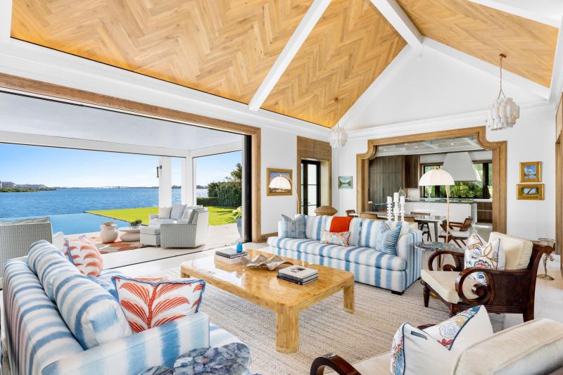  Single Family Homes Photo 5:  Palm Beach,  FL 33480