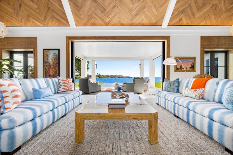  Single Family Homes Photo 7:  Palm Beach,  FL 33480