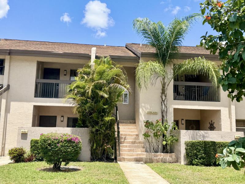  Condo & Townhome Photos