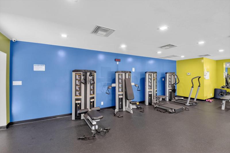  Condo & Townhome Photos