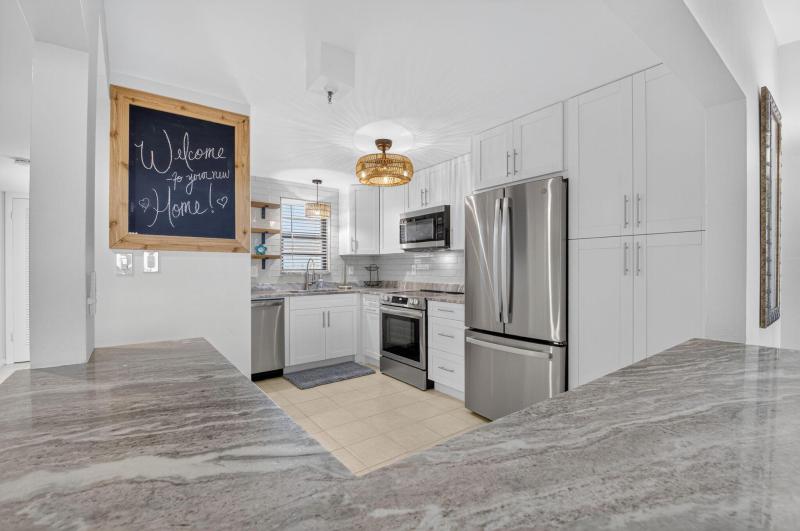  Condo & Townhome Photos