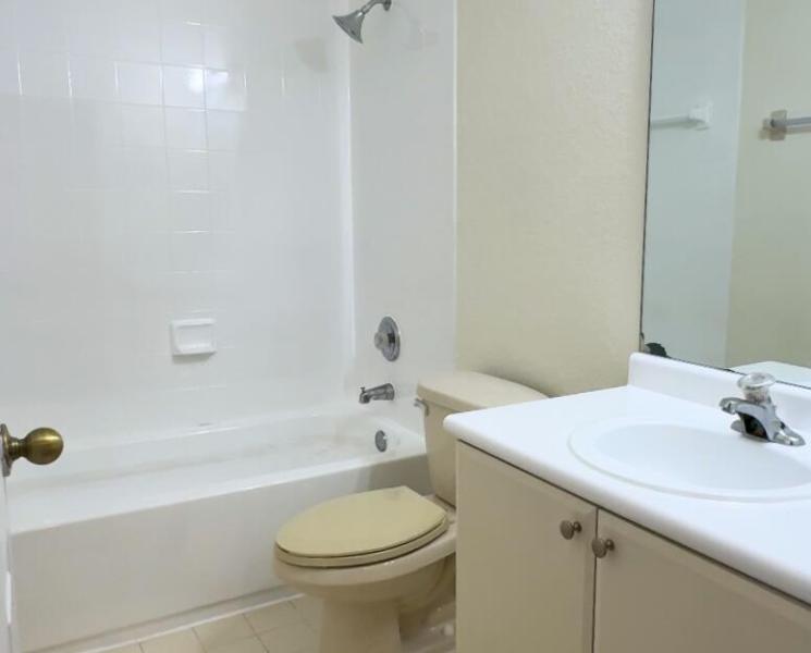  Condo & Townhome Photos
