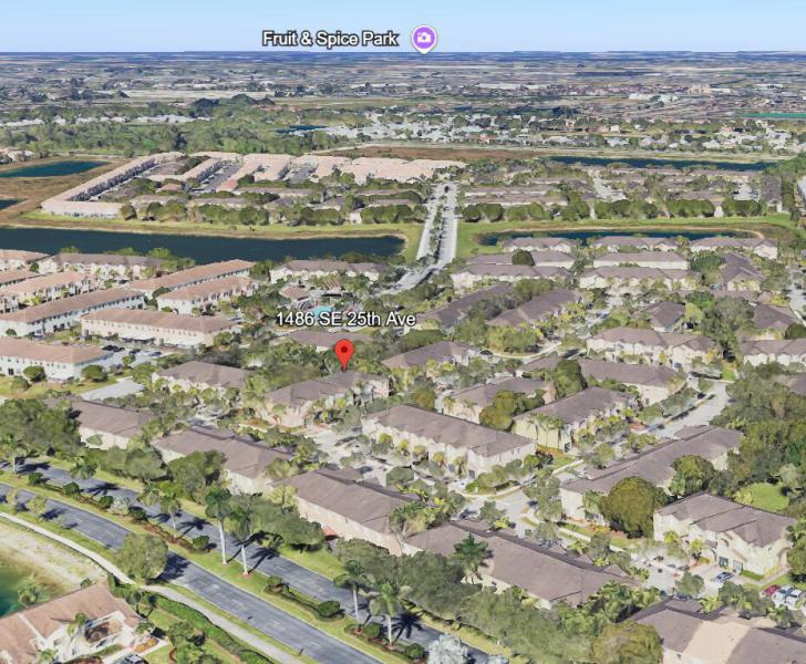 Condo & Townhome Photos