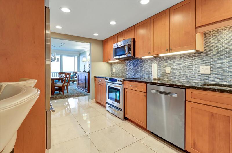  Condo & Townhome Photos