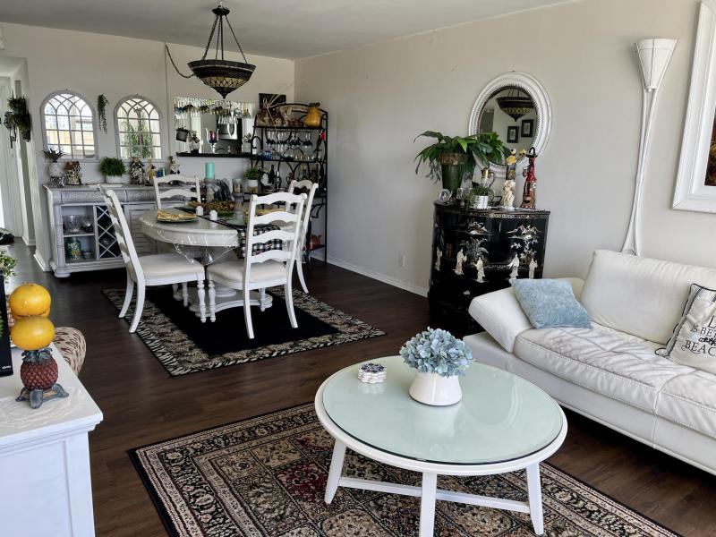  Condo & Townhome Photos