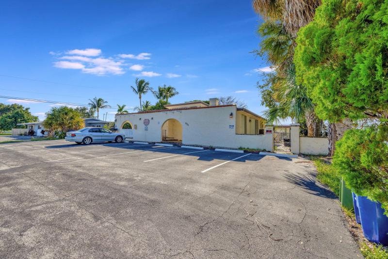 Duplex, Triplex and Fourplex Images