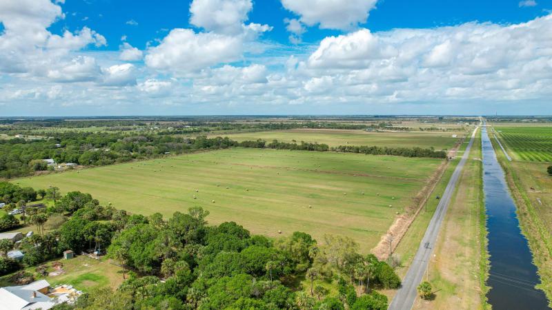  Commercial & Industrial Land Images 