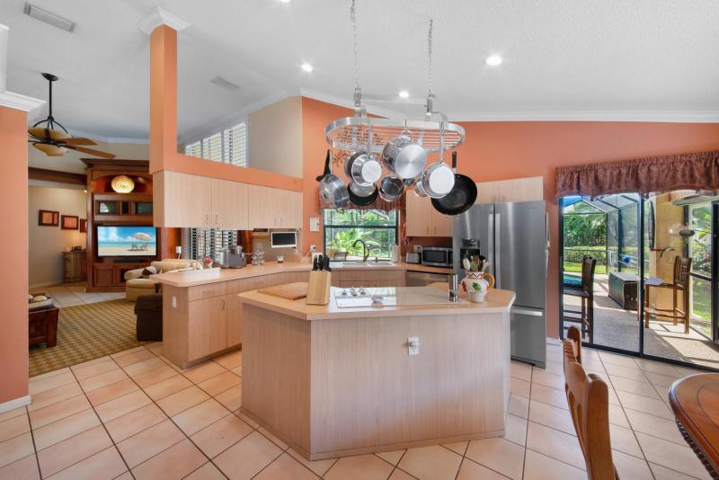  Single Family Homes Photo 11:  Coral Springs,  FL 33076