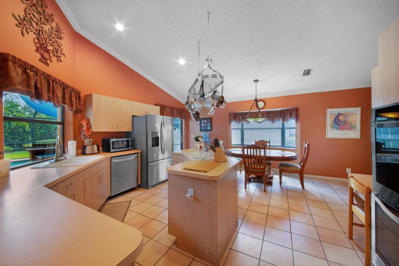  Single Family Homes Photo 12:  Coral Springs,  FL 33076