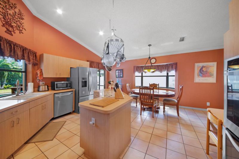  Single Family Homes Photo 14:  Coral Springs,  FL 33076
