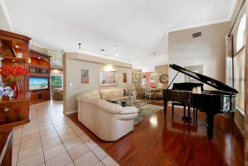  Single Family Homes Photo 6:  Coral Springs,  FL 33076