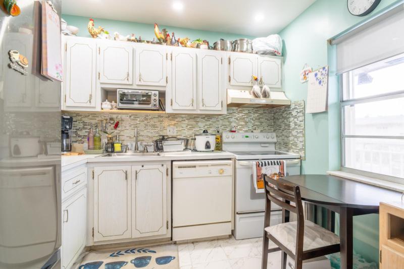  Condo & Townhome Photos