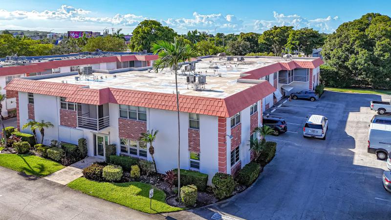  Condo & Townhome Photos