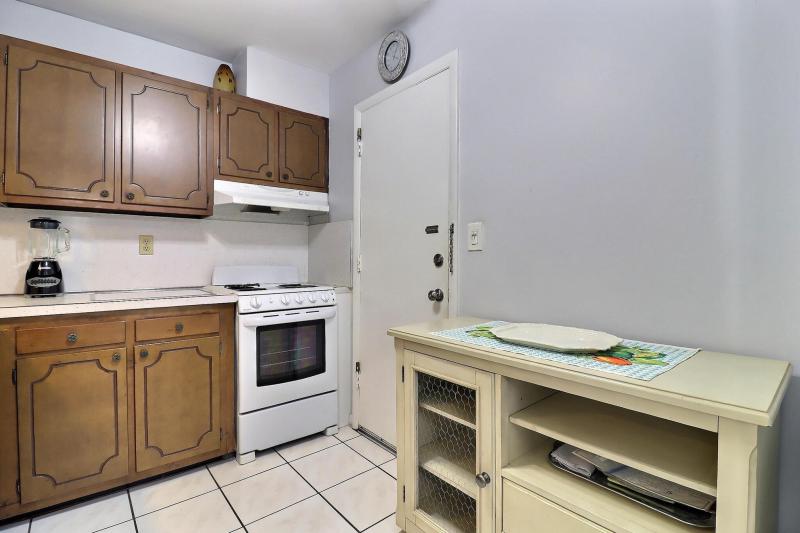  Condo & Townhome Photos