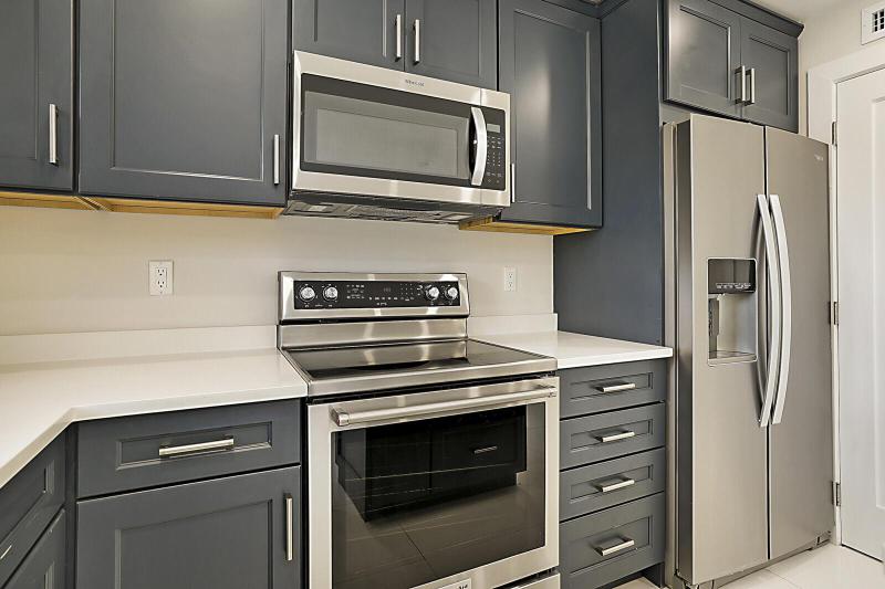  Condo & Townhome Photos
