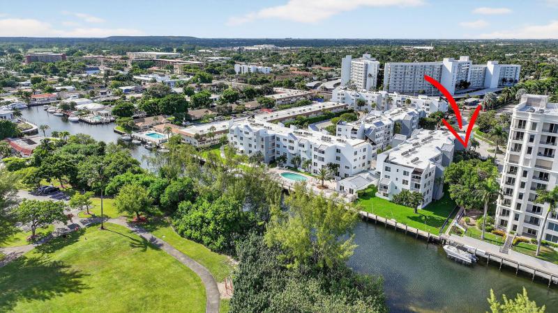  Condo & Townhome Photos