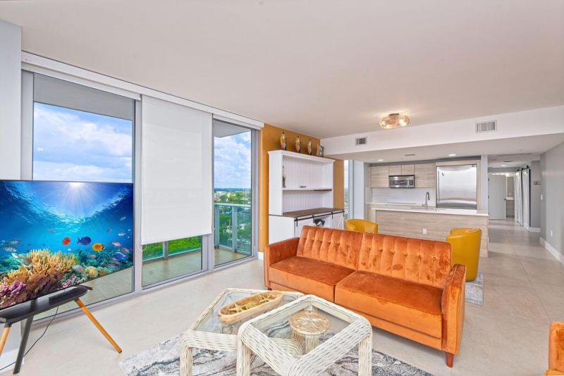  Condo & Townhome Photos