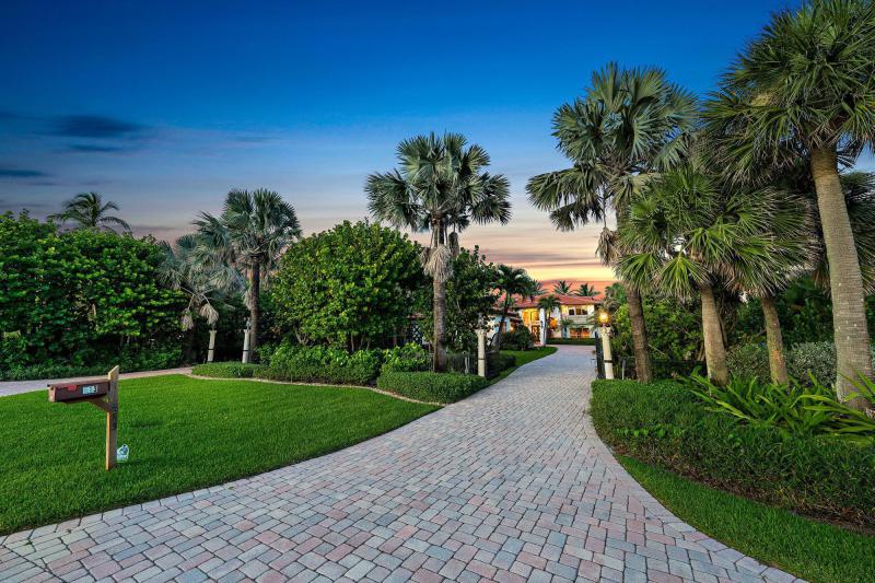  Single Family Homes Photo 21:  Jupiter,  FL 33469