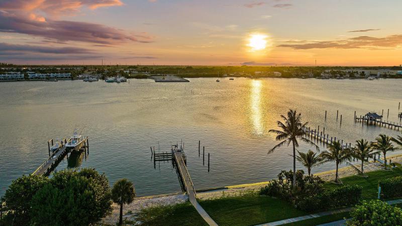  Single Family Homes Photo 24:  Jupiter,  FL 33469