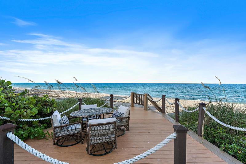  Single Family Homes Photo 74:  Jupiter,  FL 33469