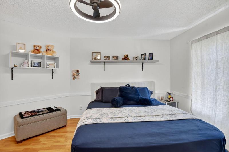  Condo & Townhome Photos