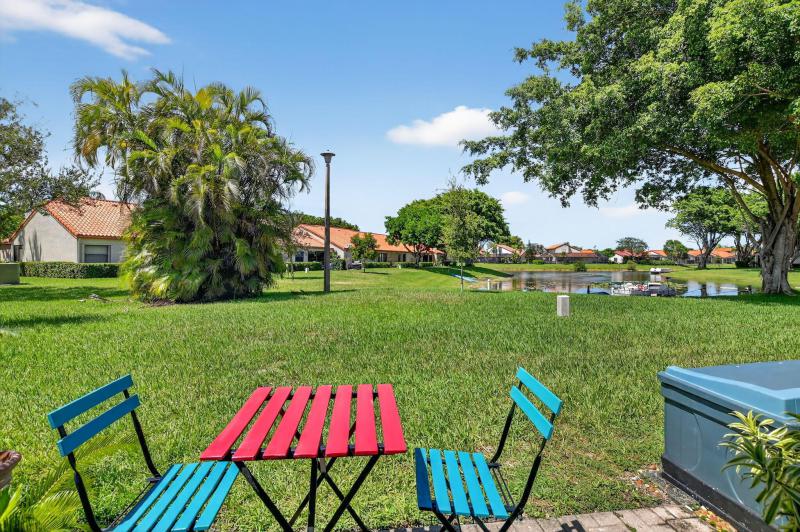  Condo & Townhome Photos