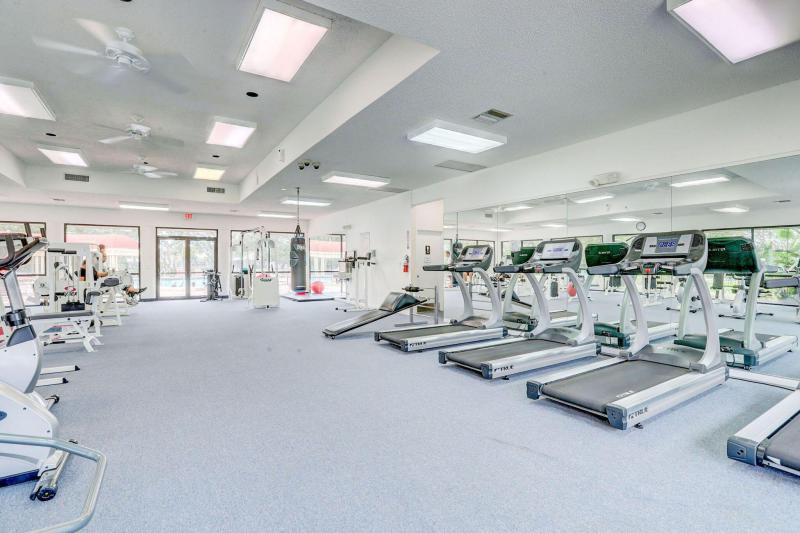  Condo & Townhome Photos