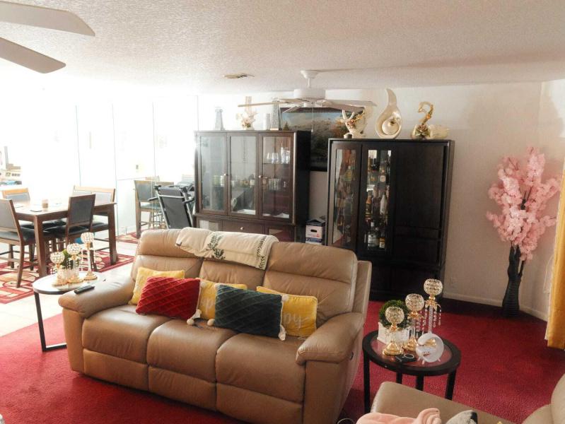  Condo & Townhome Photos