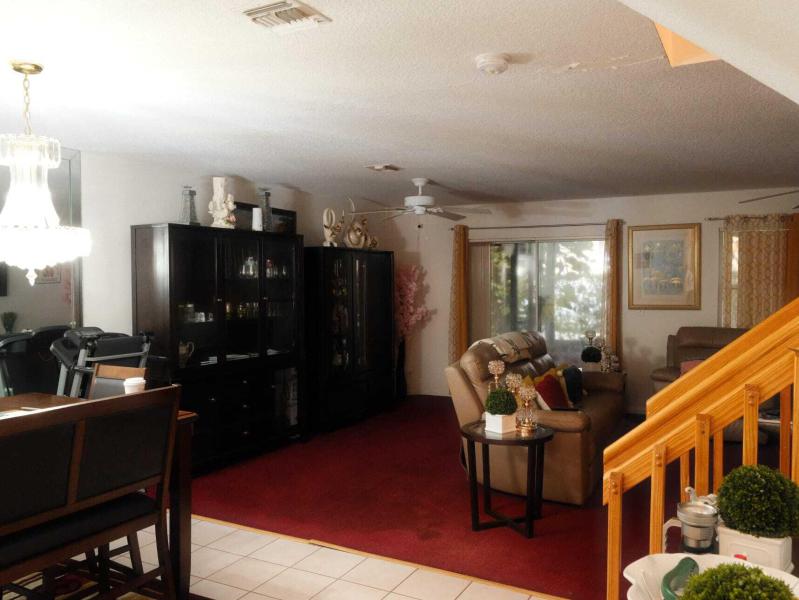 Condo & Townhome Photos