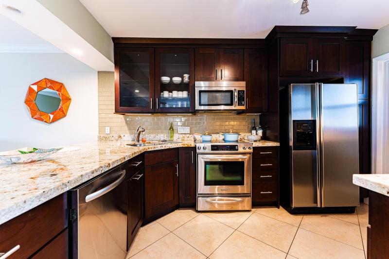  Condo & Townhome Photos