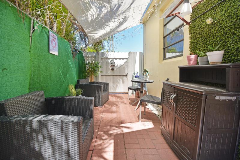 Duplex, Triplex and Fourplex Images