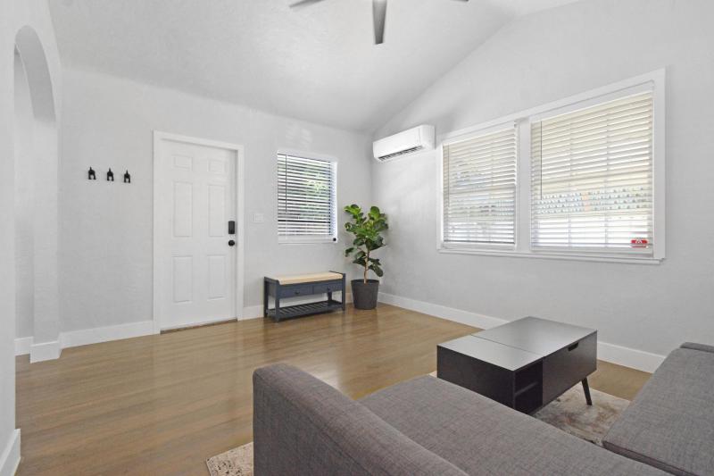 Duplex, Triplex and Fourplex Images