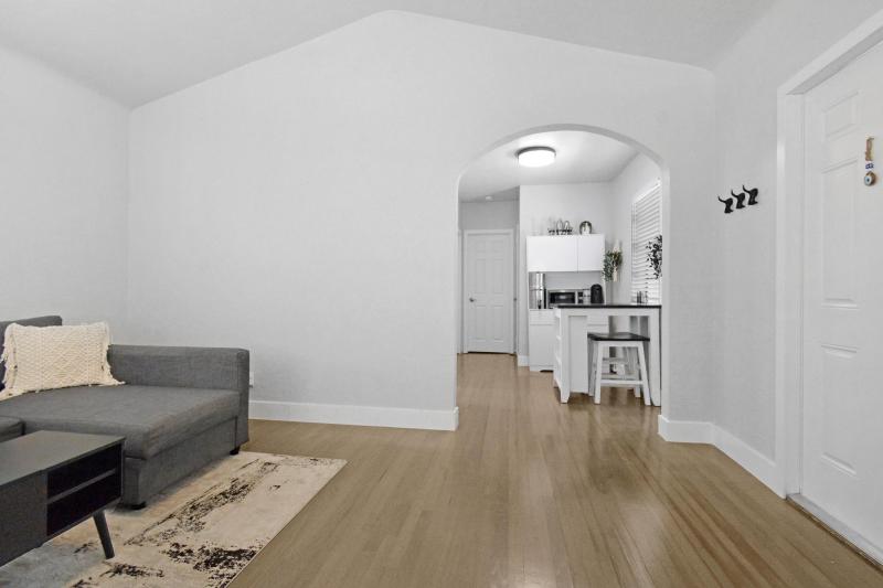 Duplex, Triplex and Fourplex Images